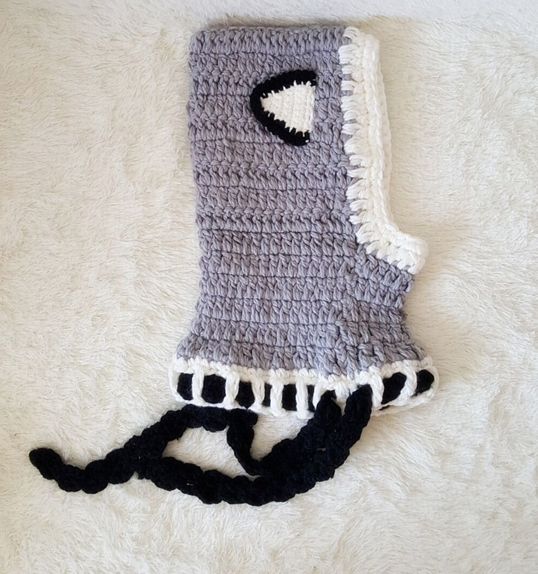 Knitted Earmuffs cape