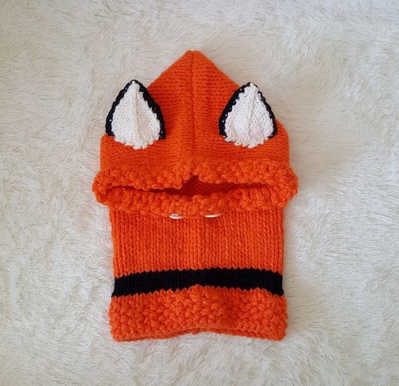Knitted Earmuffs cape