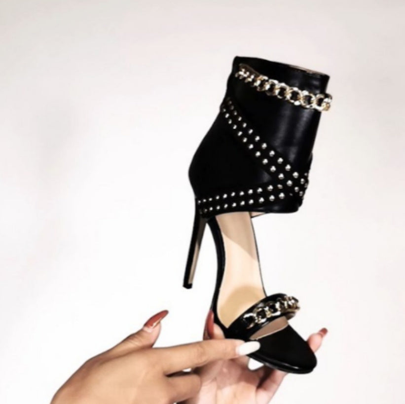 High-heeled Iron Chain