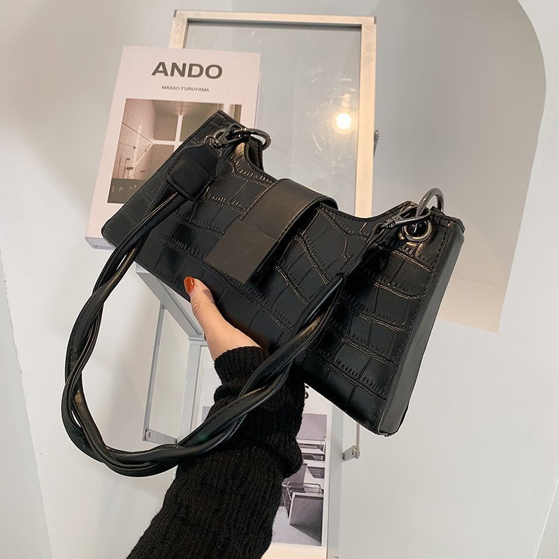 ANDO One-shoulder Underarm Bag