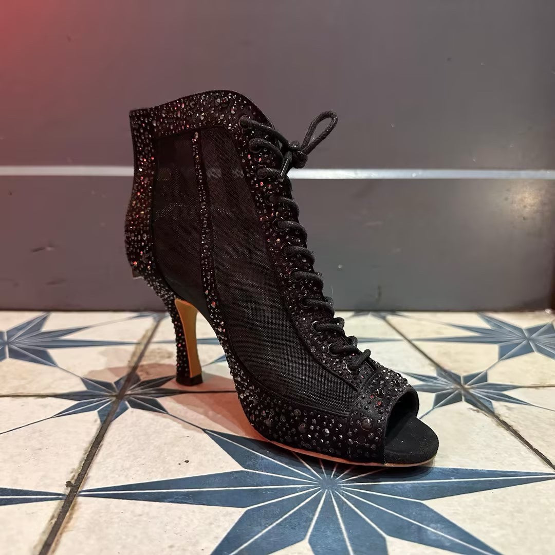 Rhinestone Dancin'